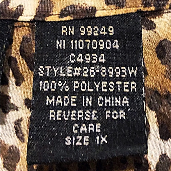 DONATED Tunic-Chiffon Animal Print, Button-down/Pl - Picture 7 of 7